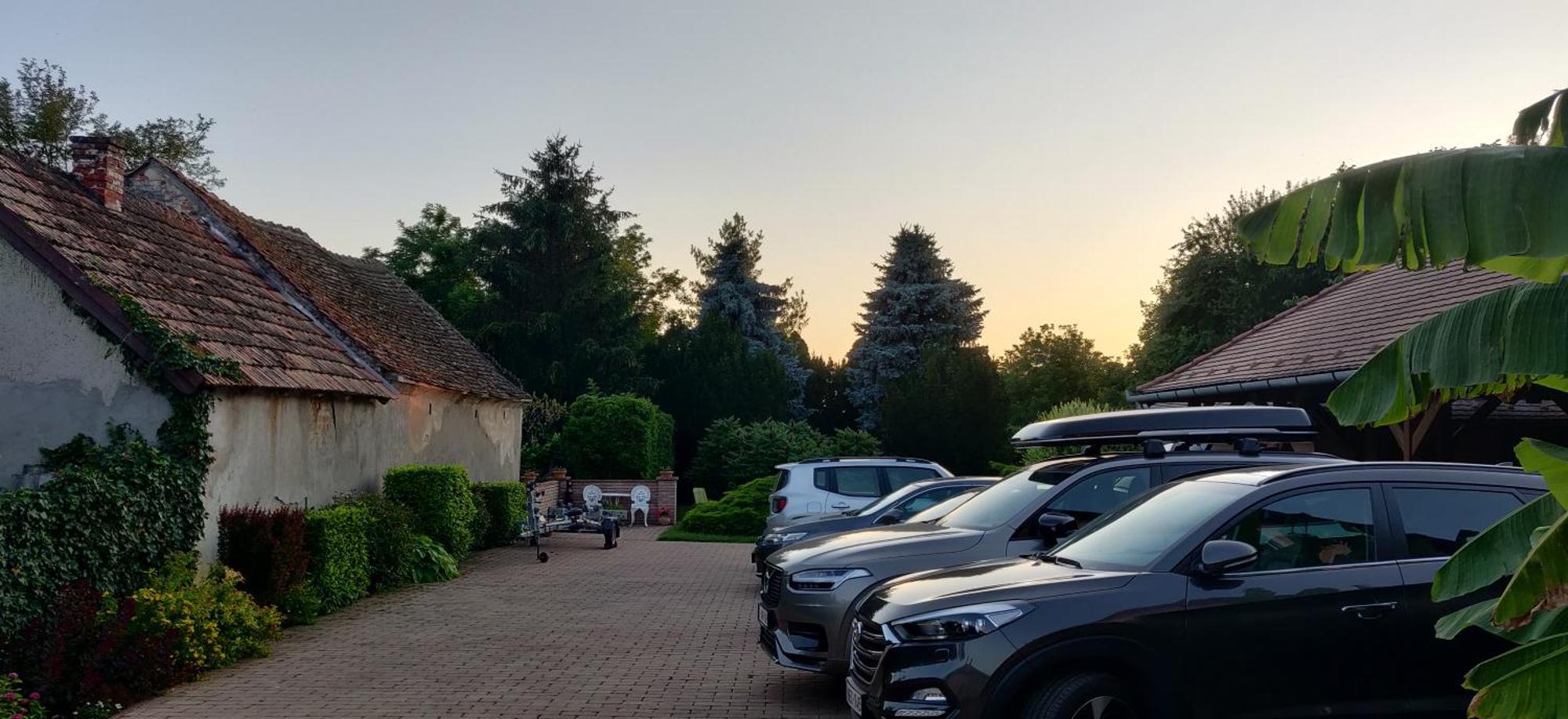 科罗纳艾特莱畔兹奥住宿加早餐旅馆 Balatonberény 外观 照片